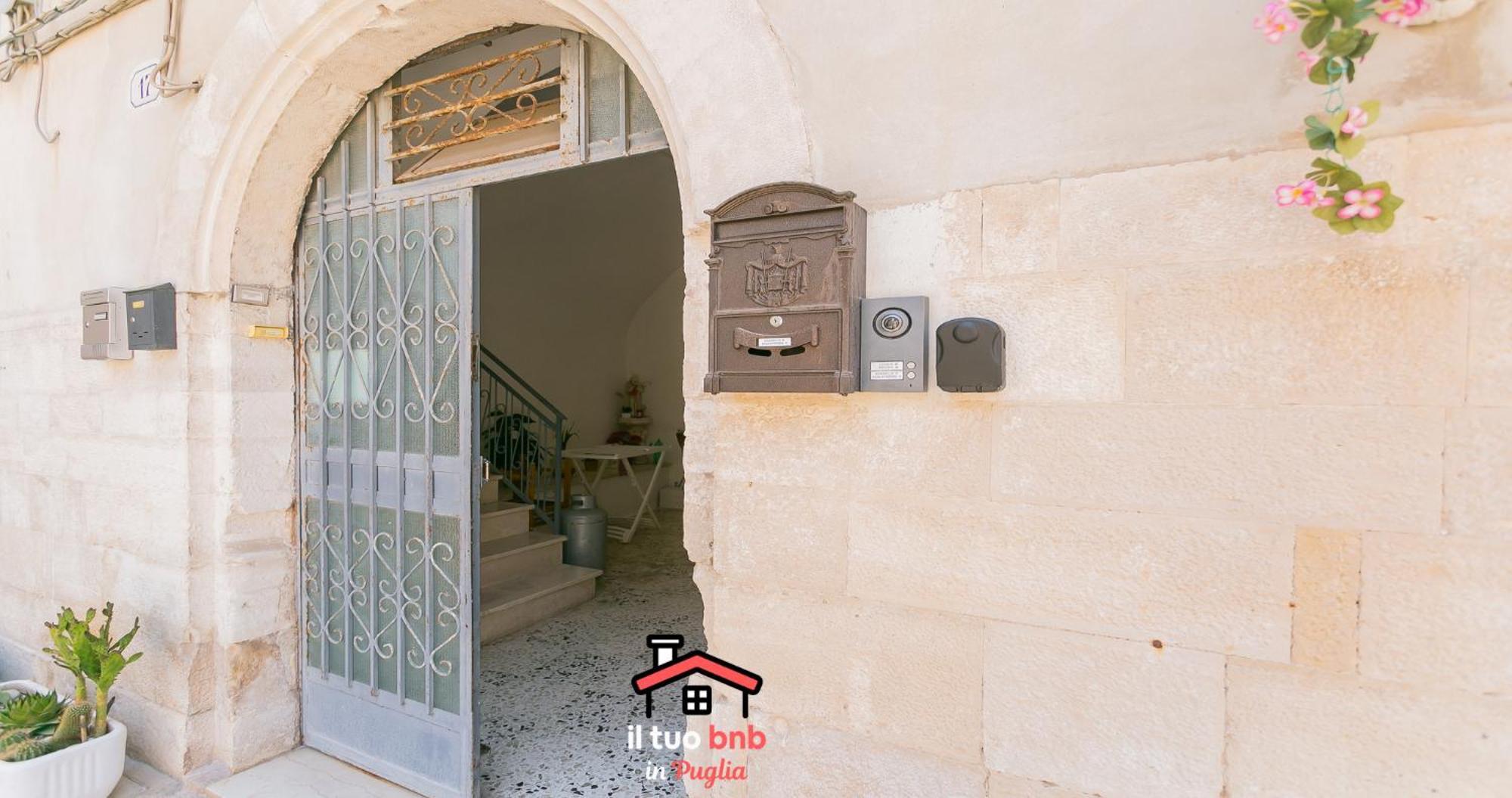 Casa Bianca Bnb,Big Terrace,10 Min Airport Beaches بيتونتو المظهر الخارجي الصورة